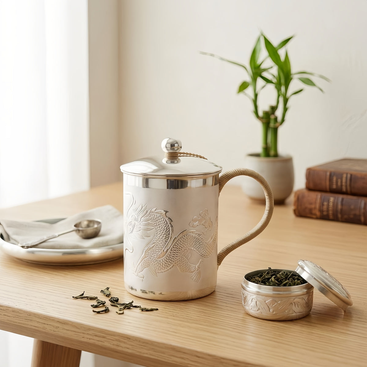 925 Sterling Silver Exquisite Silver Dragon Relief Mug with Hand-Wrapped Rope Handle and Lid - Handicraft