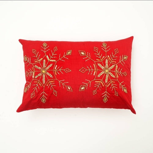 Soft And Fashionable Polyester Wooden Pillow With Bead Decoration