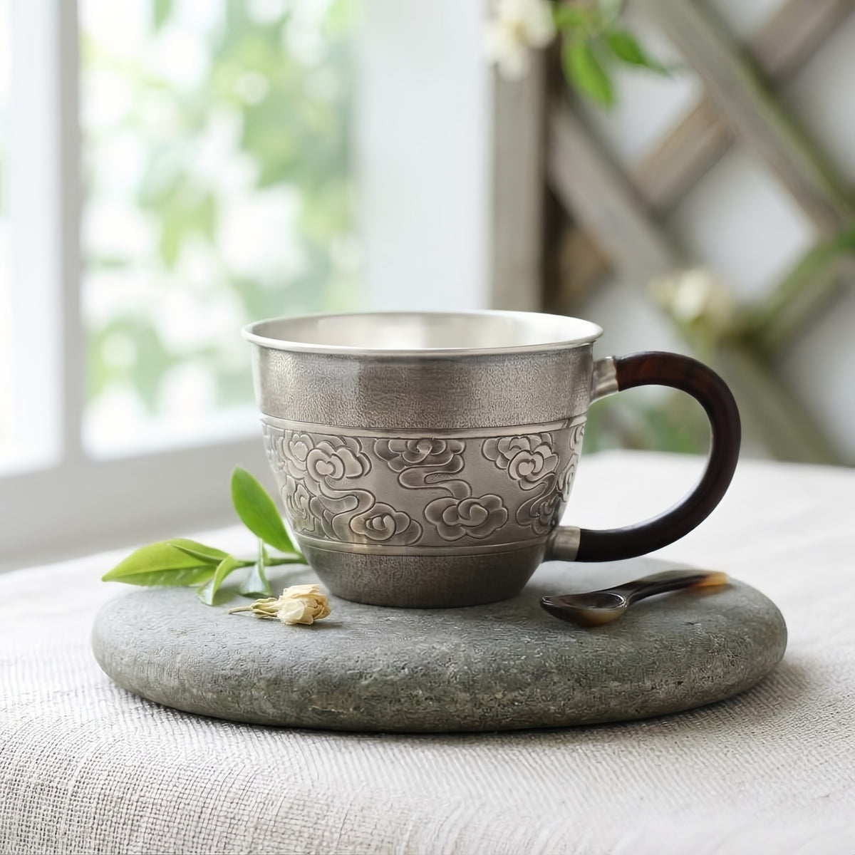 925 Sterling Silver Elegant  Cloud-patterned Cup with Wooden Handle-Premium Master Cup - Handicraft