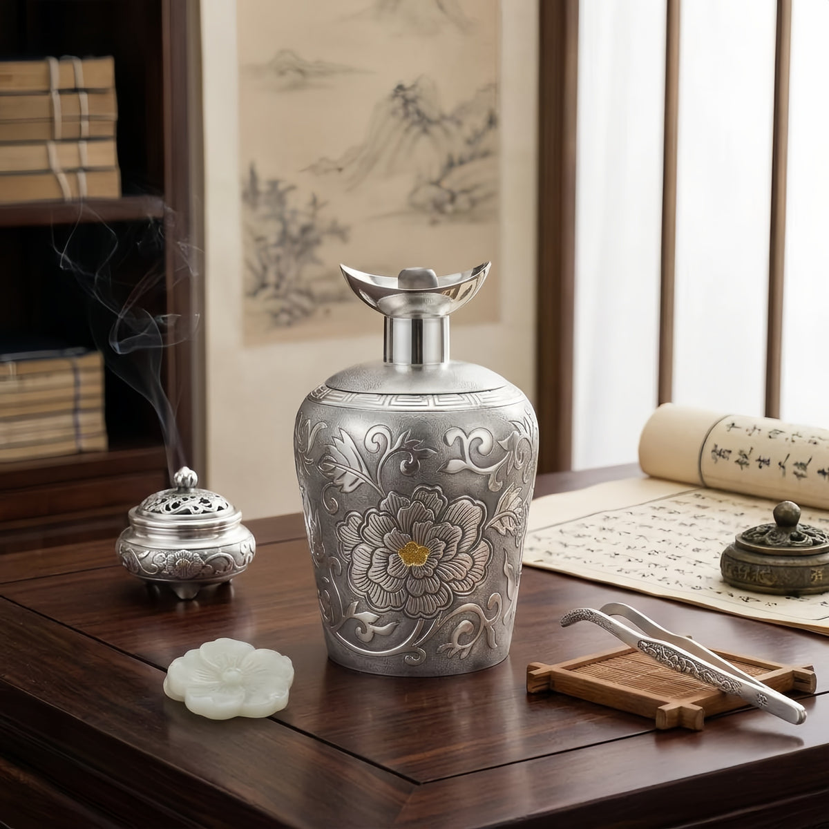 925 Sterling Silver Elegant Carved Silver-Toned Peony Pattern Decorative Vessel with Polished Crescent Stopper - Handicraft