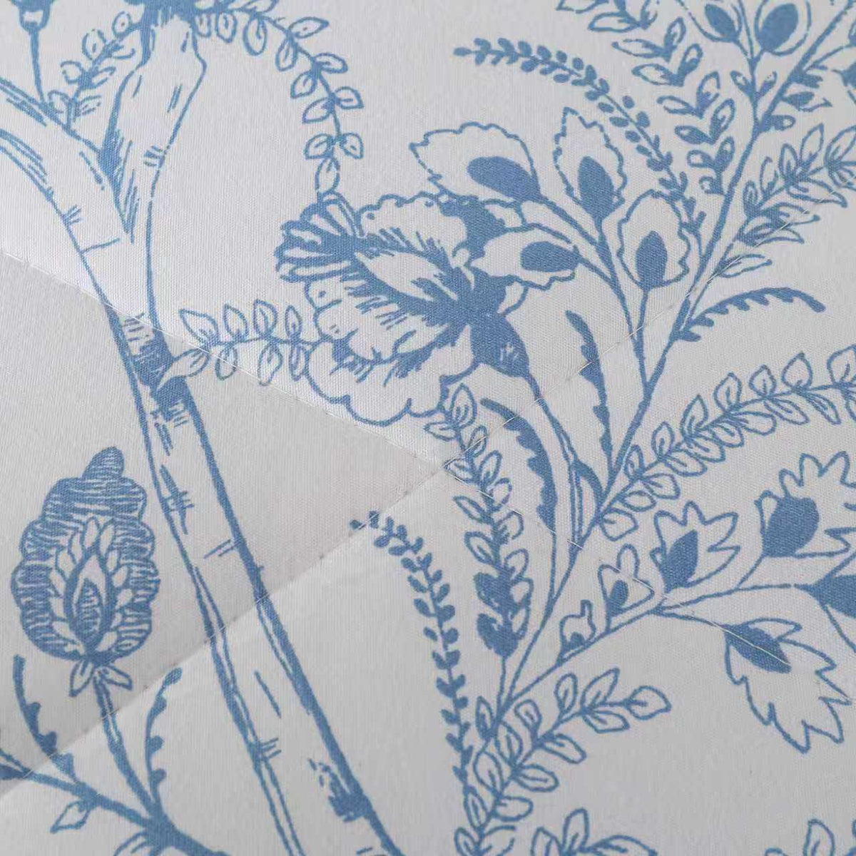 DiErZhiGe Comforter Set