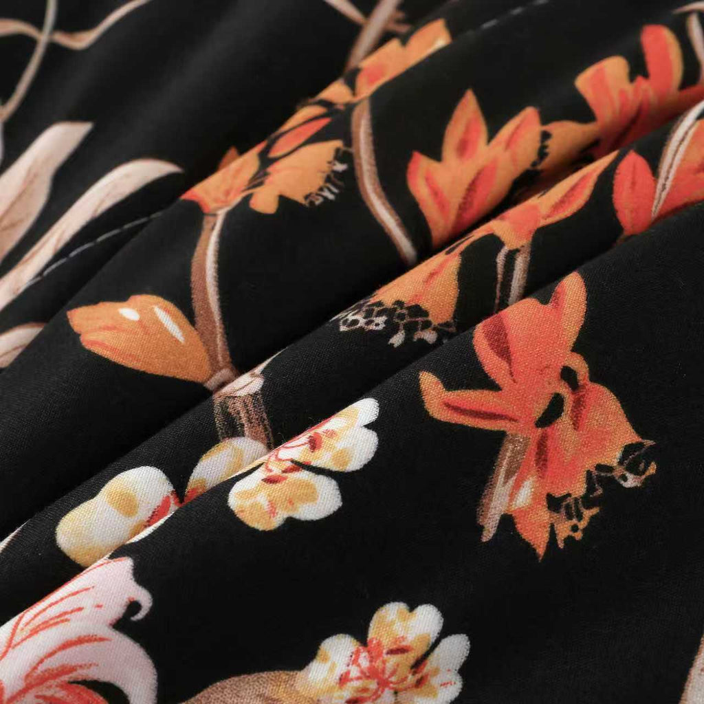 HeiSeFanHua Comforter