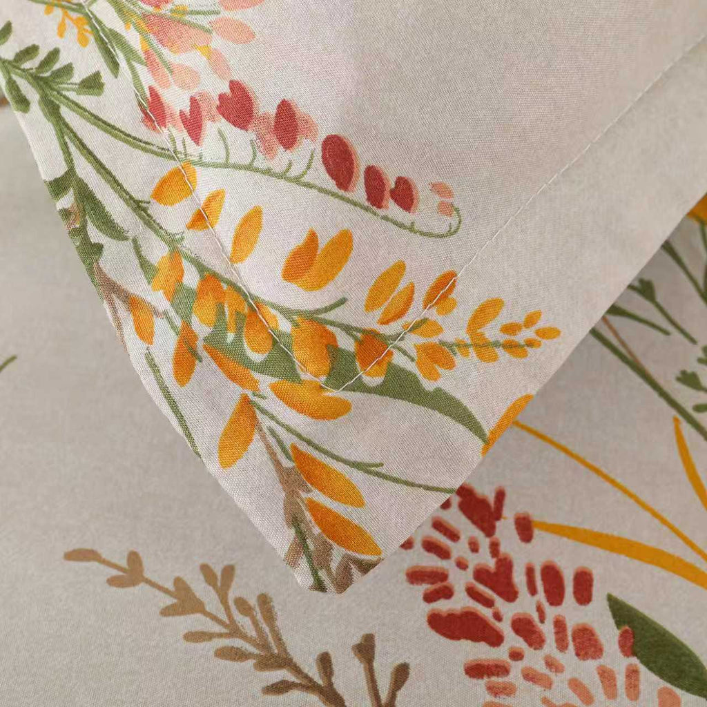 Flowers LuoXian Comforter Set